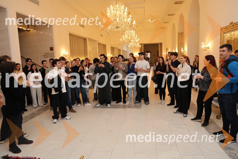 L’Arlésienne in Carmen, dvojna baletna predstava