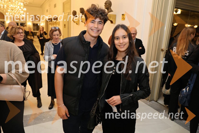 L’Arlésienne in Carmen, dvojna baletna predstava