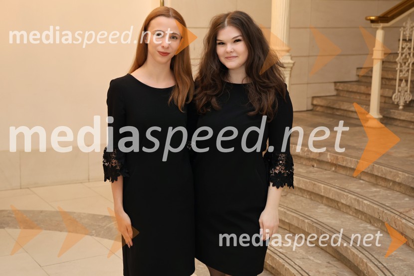 L’Arlésienne in Carmen, dvojna baletna predstava