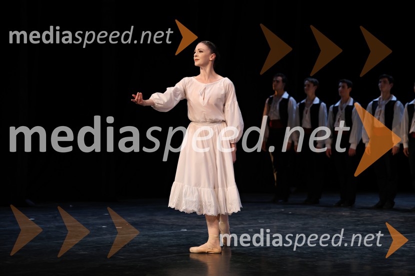 L’Arlésienne in Carmen, dvojna baletna predstava