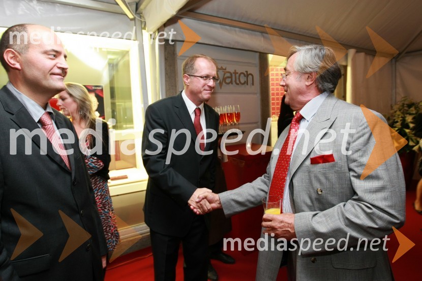 Matej Bregant, Slowatch, Matjaž Šteblaj, Slowatch in Walter Wolf, podjetnikCartier, odprtje trgovine