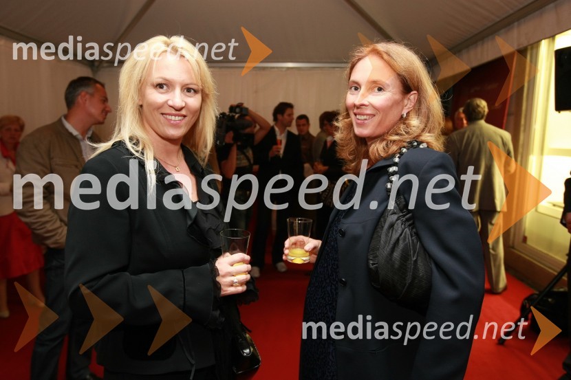 Tjaša Šolar, spremljevalka Matjaža Šteblaja, Slowatch in Mojca Bregant, soproga Mateja Breganta, SlowatchCartier, odprtje trgovine