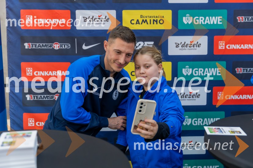 Meet & Greet z Grofi v City centru Celje