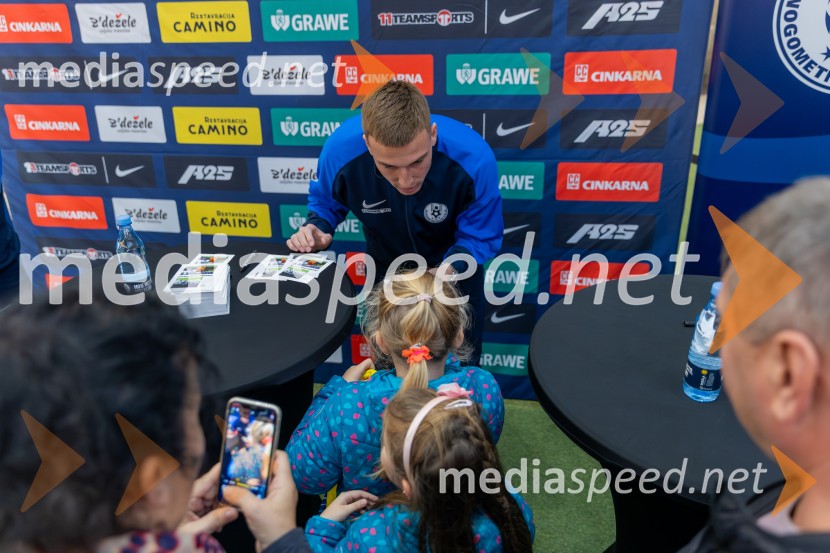 Meet & Greet z Grofi v City centru Celje