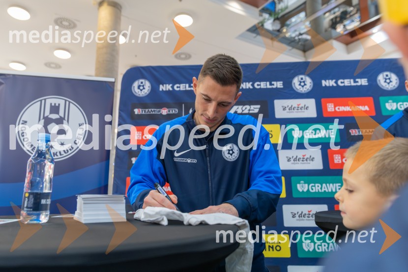 Meet & Greet z Grofi v City centru Celje