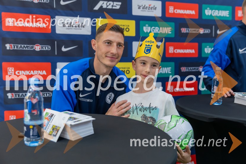 Meet & Greet z Grofi v City centru Celje