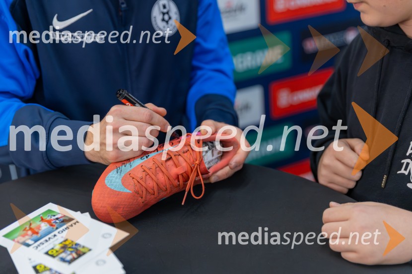 Meet & Greet z Grofi v City centru Celje