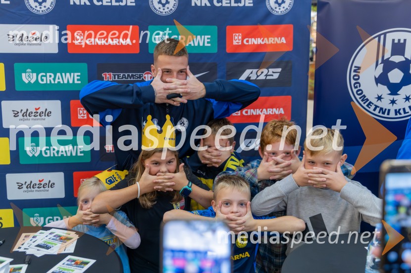 Meet & Greet z Grofi v City centru Celje