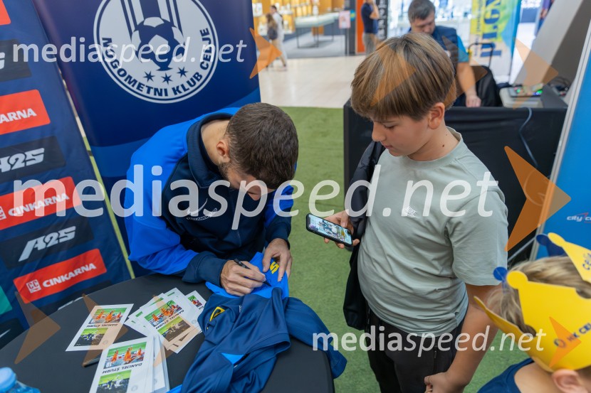 Meet & Greet z Grofi v City centru Celje