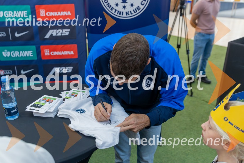 Meet & Greet z Grofi v City centru Celje