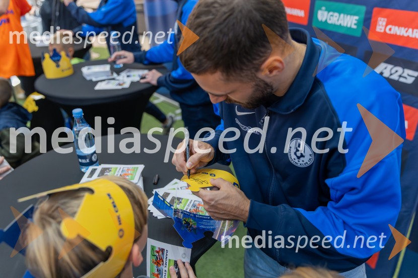 Meet & Greet z Grofi v City centru Celje