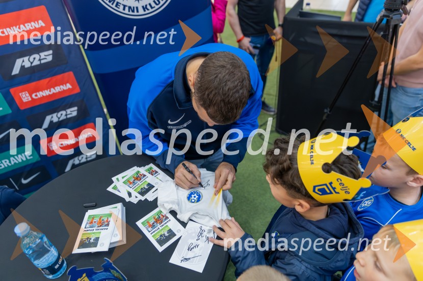 Meet & Greet z Grofi v City centru Celje