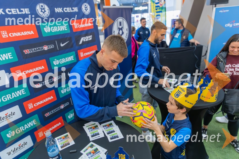 Meet & Greet z Grofi v City centru Celje