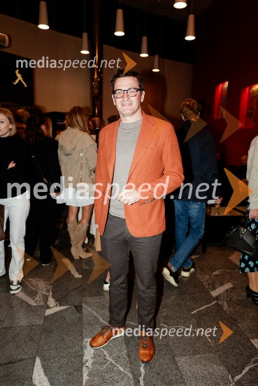 Sam prjatla, premiera komedije Melani Mekicar in Žan Papič