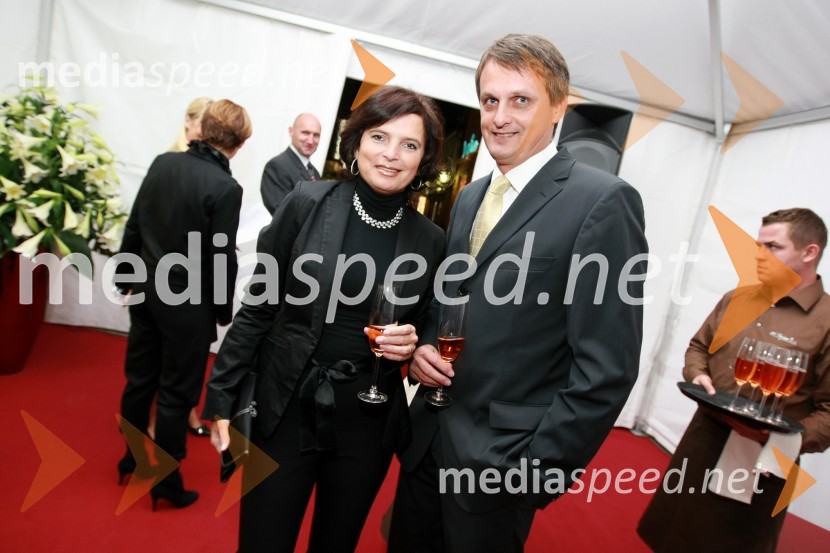 Tomaž Kancler, arhitekt in žena Romana Kancler, direktorica SEB d.o.o.Cartier, odprtje trgovine