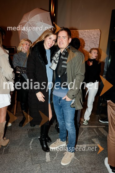  Lea Mederal, voditeljica;  ... Sam prjatla, premiera komedije Melani Mekicar in Žan Papič