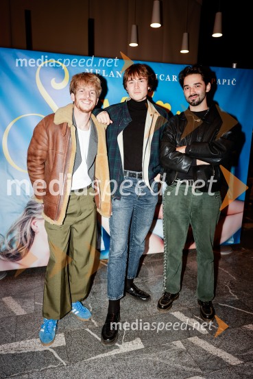  Jure Maček,  Joker Out;  Kris  Guštin, Joker Out;  Jan  Peteh, Joker OutSam prjatla, premiera komedije Melani Mekicar in Žan Papič