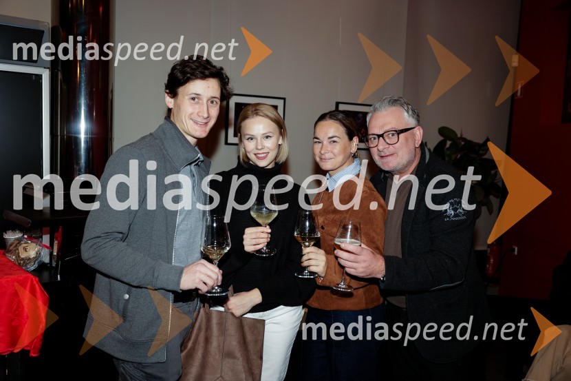  Cene Prevc, nekdanji smučarski skakalec;  ... ;  ... ;  ... Sam prjatla, premiera komedije Melani Mekicar in Žan Papič