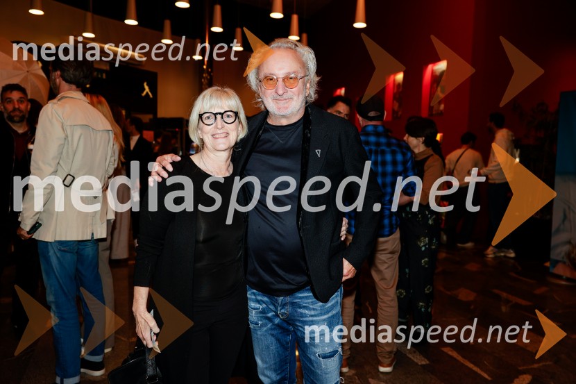 Sam prjatla, premiera komedije Melani Mekicar in Žan Papič