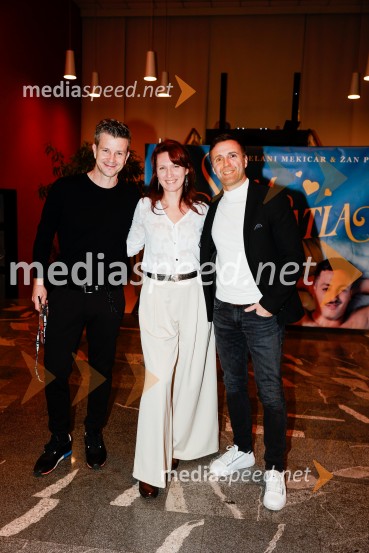  Boštjan Romih, televizijski in radijski voditelj;  ... ;  Ranko Babić, stand up komikSam prjatla, premiera komedije Melani Mekicar in Žan Papič