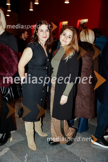  ... ;  Katja Verderber - Katarina Mala, pevka in igralkaSam prjatla, premiera komedije Melani Mekicar in Žan Papič