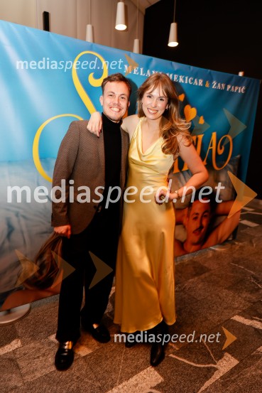  ... ;  Melani Mekicar, radijska in televizijska voditeljicaSam prjatla, premiera komedije Melani Mekicar in Žan Papič