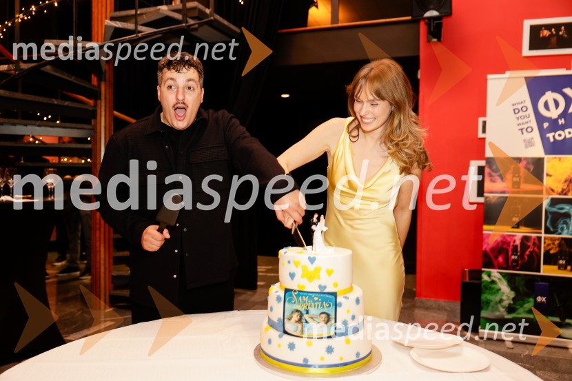  Žan  Papič, stand up komik;  Melani Mekicar, radijska in televizijska voditeljicaSam prjatla, premiera komedije Melani Mekicar in Žan Papič