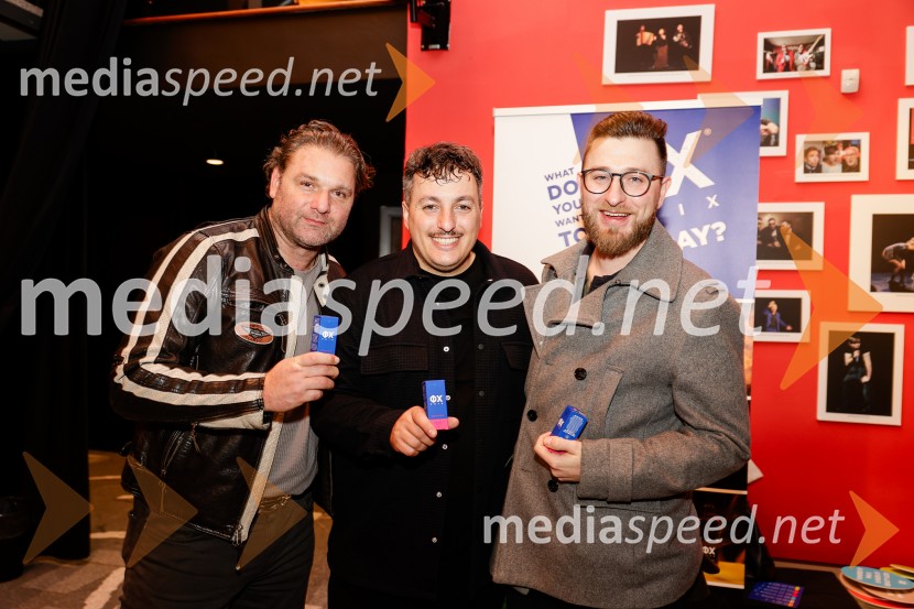  ... ;  Žan  Papič, stand up komik;  Gašper Bergant, stand up komikSam prjatla, premiera komedije Melani Mekicar in Žan Papič