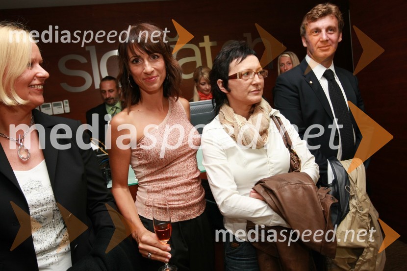 Maja Arsenovič, direktorica marketinga podjetja S.Oliver SLO, ... in Tomaž Kralj, podjetnikCartier, odprtje trgovine