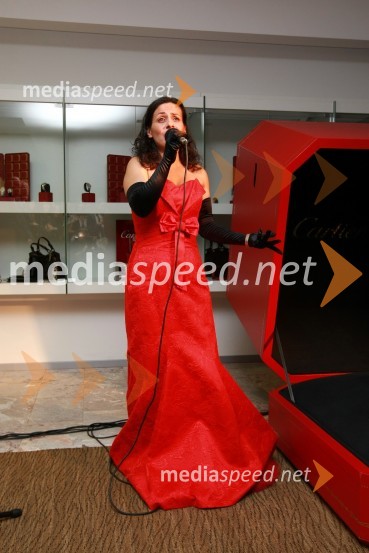 Darja Švajger, pevkaCartier, odprtje trgovine