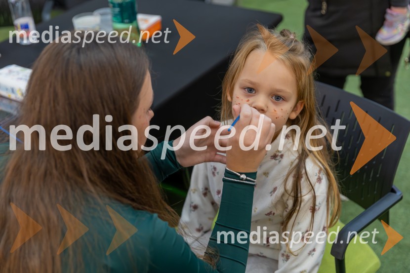 Pika nogavička v Citycentru Celje