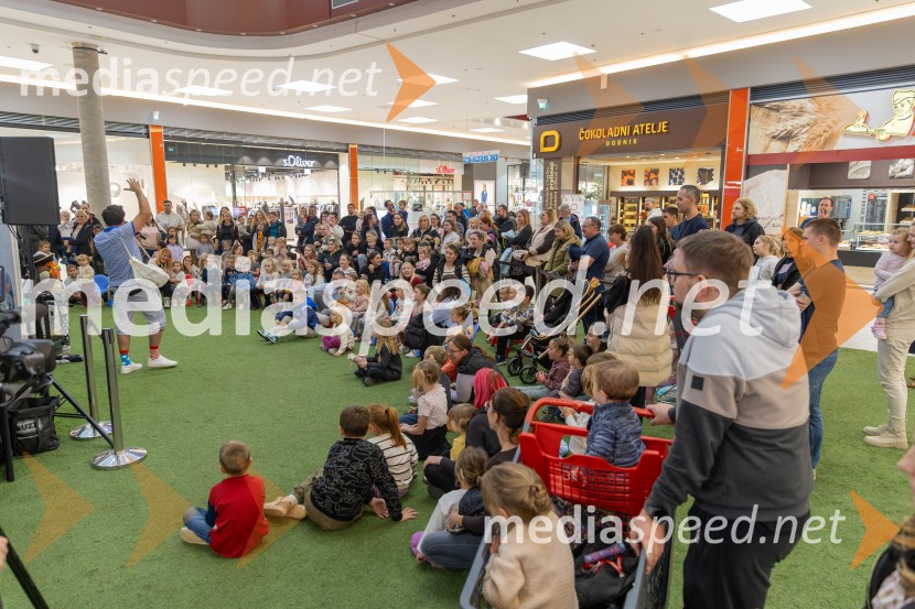 Pika nogavička v Citycentru Celje