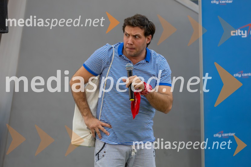 Pika nogavička v Citycentru Celje