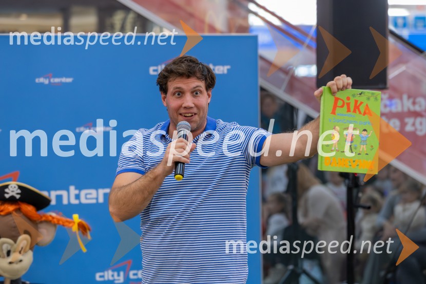 Pika nogavička v Citycentru Celje