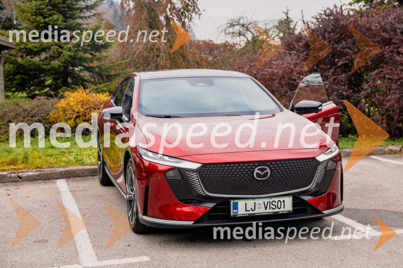 Nova električna Mazda 6e