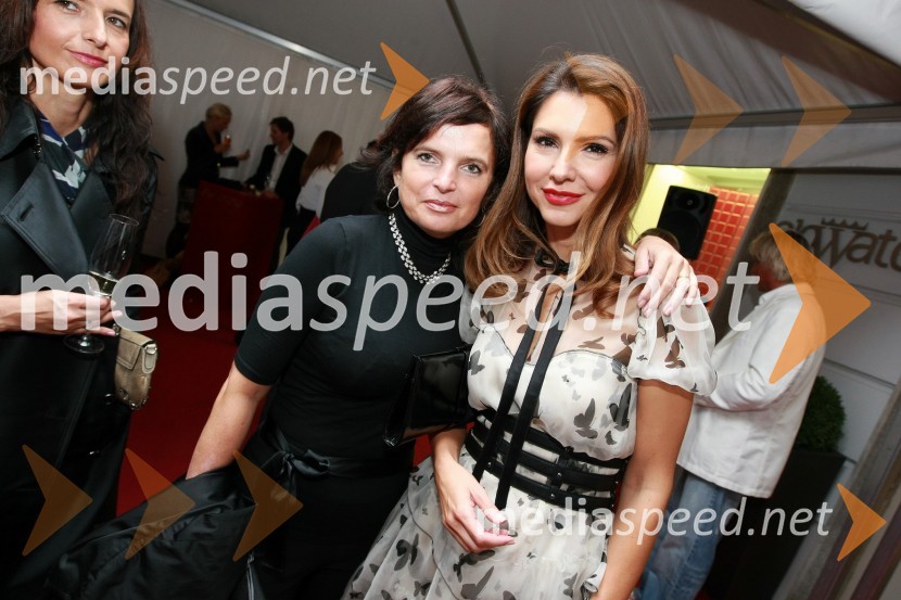 Romana Kancler, direktorica SEB d.o.o. in Ivana Šundov HojanCartier, odprtje trgovine