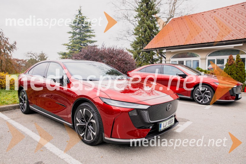 Nova električna Mazda 6e