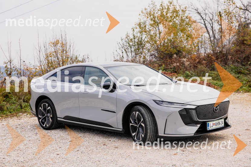 Nova električna Mazda 6e