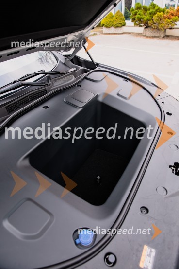 Nova električna Mazda 6e