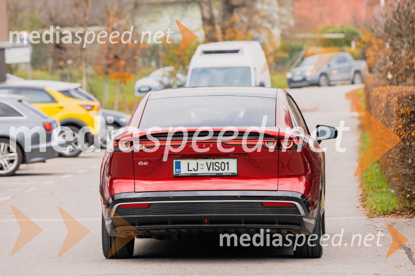 Nova električna Mazda 6e