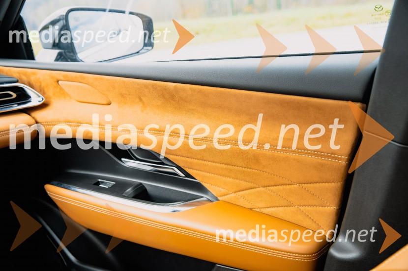 Nova električna Mazda 6e