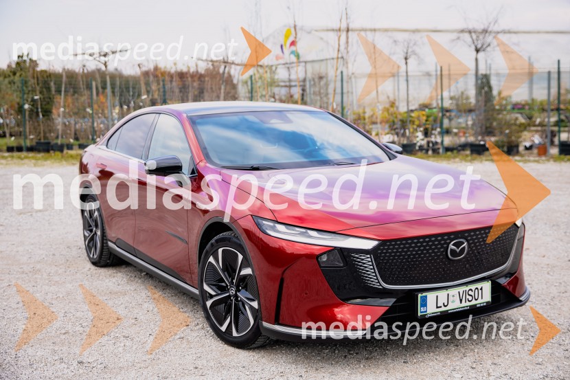 Nova električna Mazda 6e