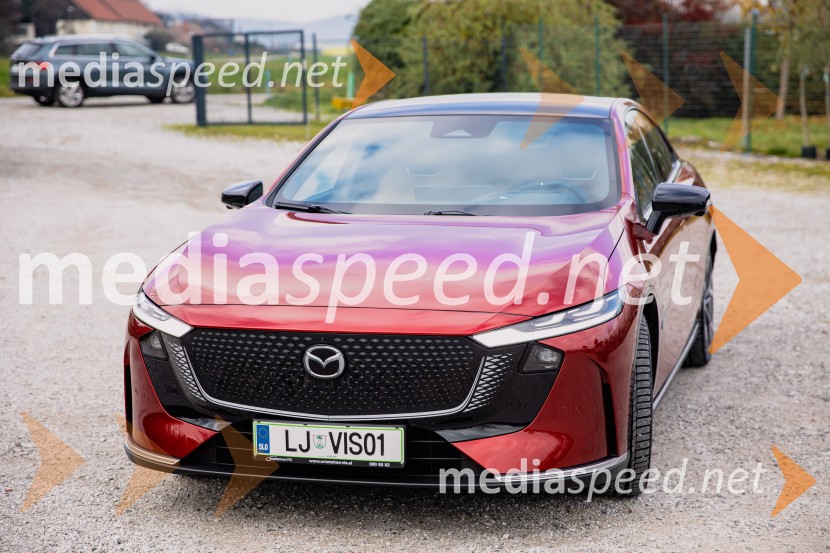 Nova električna Mazda 6e