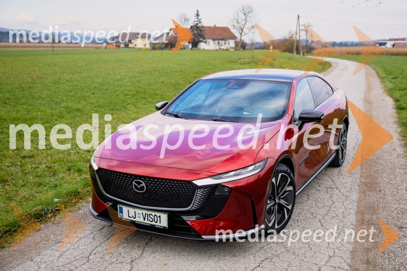 Nova električna Mazda 6e