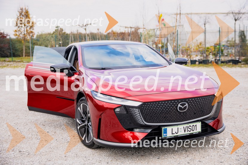 Nova električna Mazda 6e