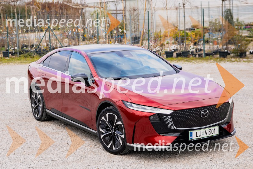 Nova električna Mazda 6e