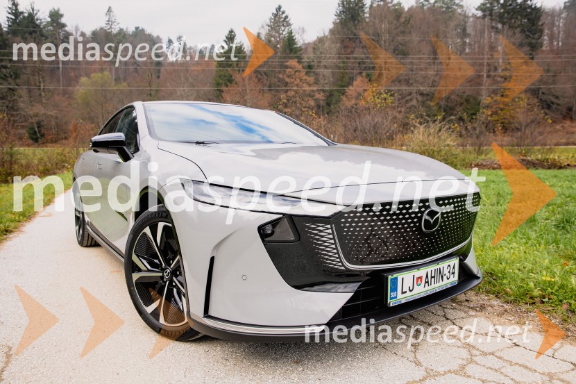 Nova električna Mazda 6e