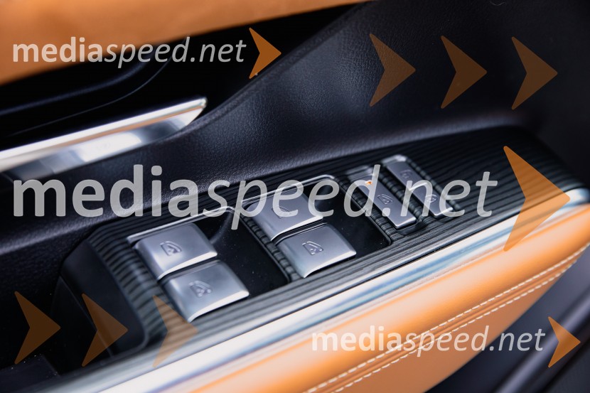 Nova električna Mazda 6e