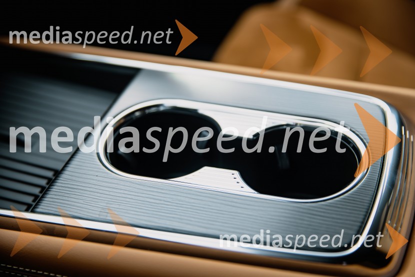 Nova električna Mazda 6e