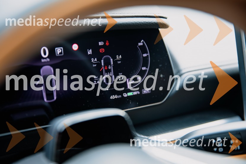 Nova električna Mazda 6e